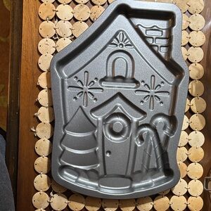 Gray Gingerbread House Cake Pan